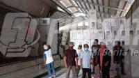 Selesai Hitung Rekap di PPK, Kotak Suara Dikembalikan Langsung ke Gudang KPUD Banyuwangi_607c5e80dd8c9.jpeg
