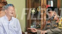 Silaturahmi ke Gus Ali, Kapolda Jatim Jalin Sinergitas Jaga Kondusifitas Kamtibmas_607ea924dcf01.jpeg