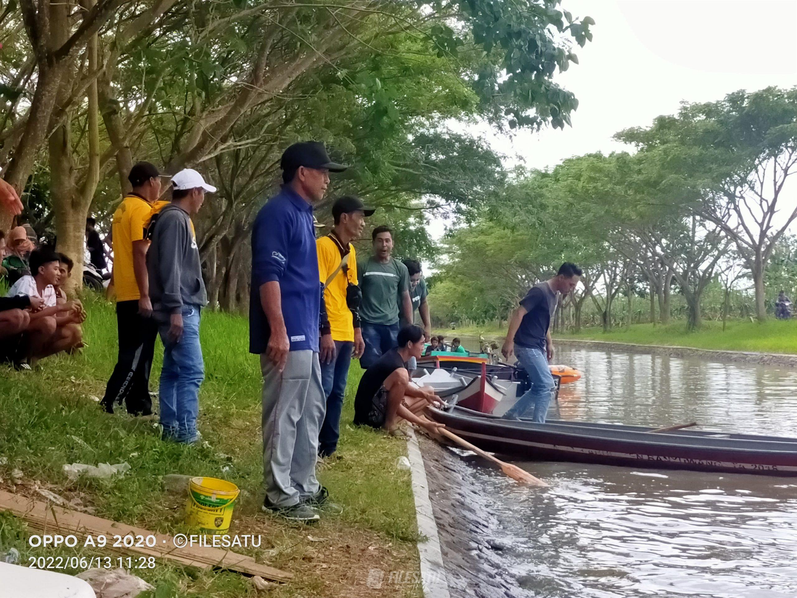 Di Festival Oling River Food juga diadakan lomba perahu dayung untuk membangkitkan ekonomi setelah beberapa tahun dilanda pandemi covid-19 