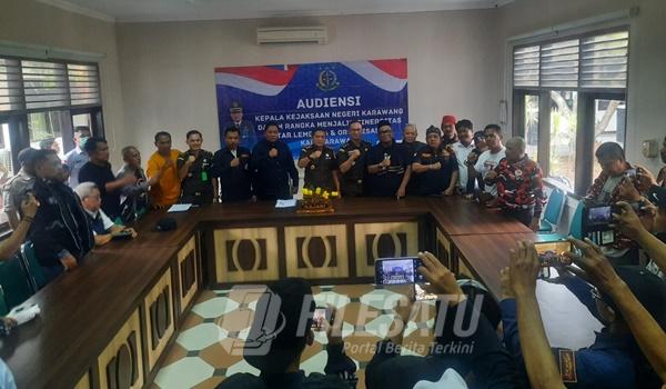 Audensi Aliansi Ormas-LSM Karawang dengan Kejaksaan Negeri Karawang