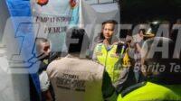 Bupati bersama Kapolres Karawang saat kunjungi Pos Pengamanan Sispamdu Zhadoel