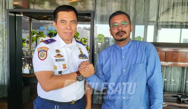 Raden Yana Suyatna bersama Kang Pipik Ketua DPC PDI Perjuangan Karawang