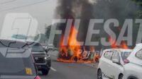 Tabrakan maut di Tol Km 58 Karawang Tabrakan maut di Tol Km 58 Karawang