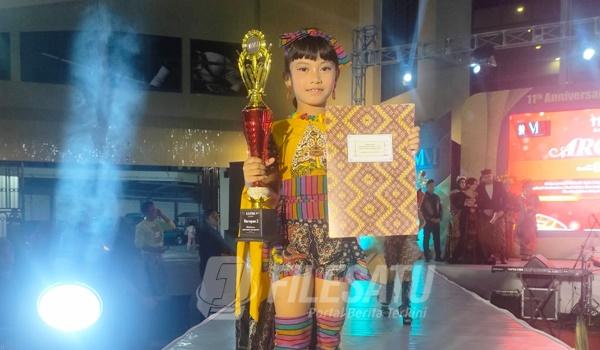 Aurel, Juara I Lomba Batik Nusantara Kategori A. Di CGV Probolinggo