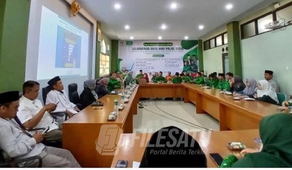 FGD Bertema Selamatkan Guru dari Pinjol Ilegal