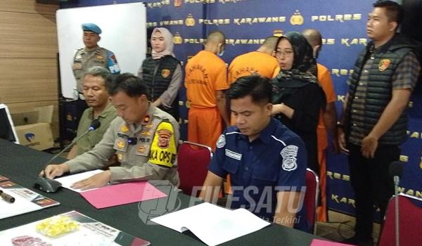 Konferensi Pers yang digelar Polres Karawang