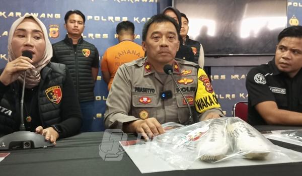 Konferensi Pers yang digelar Polres Karawang Terkait Kasus Sodomi