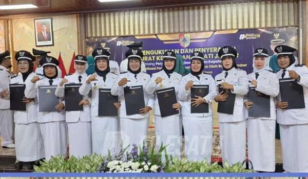 216 Kepala Desa se Kabu[aten Jember Terima SK Perpanjangan