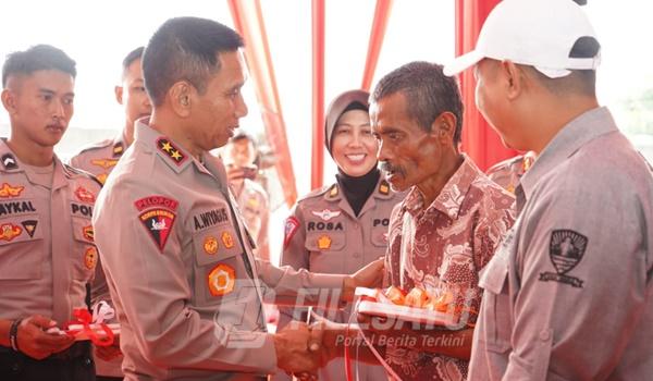 Kapolda Jabar Baksos Religi Dan Bansos Dalam Rangka HUT Bhayangkara Ke-78