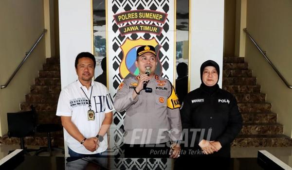 Kapolres Sumenep memberikan keterangan saat Amankan Oknum Guru Cabuli 3 Siswi SD