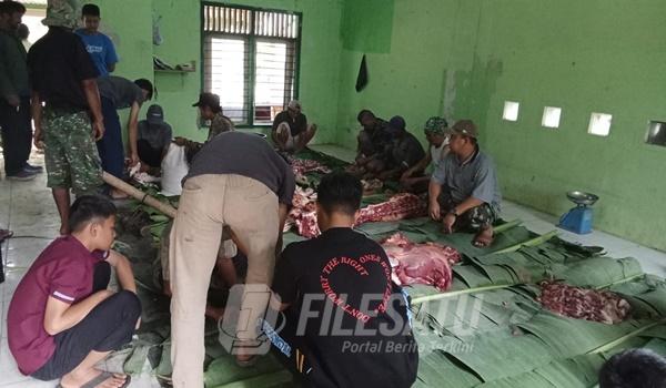 Ponpes Al Alim Tanjung Baru Bandung Barat saat alaksanakan Penyembelihan Hewan Qurban