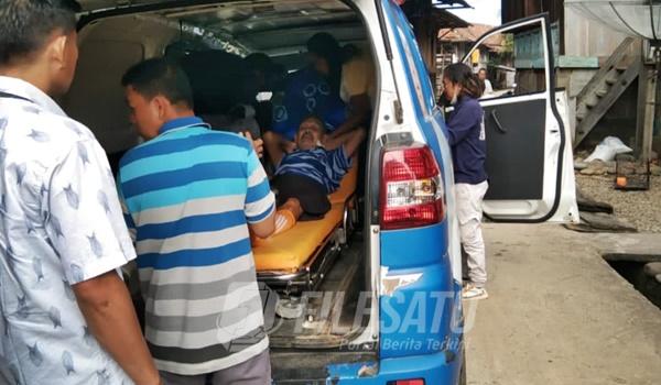 Relawan YPN Bidang Kesehatan Bantu Warga Desa Karang Lantang Ke Rumah Sakit