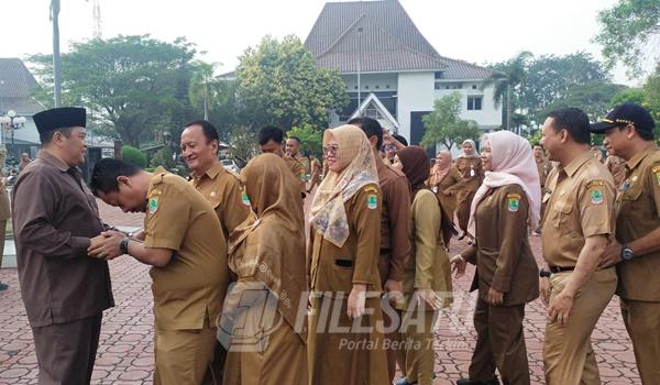 Salam perpisahan kepada Drs Acep Jamhuri yang mengundurkan diri sebagai Sekda Karawang