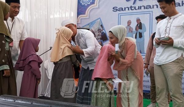 Santunan Anak Yatim Piatu dan Lansia dari PT Ray Hikmah Jaya