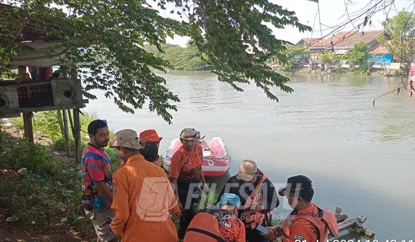 Tim SAR Gabungan saat akan menyisir orang tenggelam