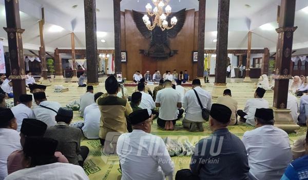 Malam Tirakatan HUT ke79 Kemerdekaan RI yang digelar Pemkab Blitar