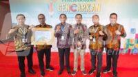 OJK Beri Penghargaan KERJA Award 2024