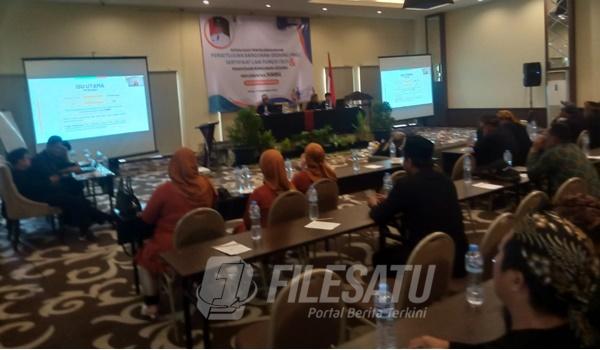 sosialisasi pelaksanaan PBG dan SLF yang digelar di Hotel Akshaya Karawang