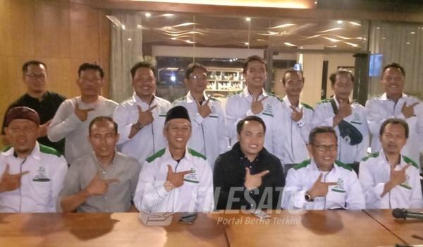 Relawan Hijau Hitam saat deklarasi dukung Paslon Aep-Maslani