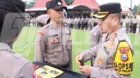 Kapolres Blitar AKBP Wiwit Adisatria saat pimpin apel pergeseran pasukan Kapolres Blitar AKBP Wiwit Adisatria saat pimpin apel pergeseran pasukan