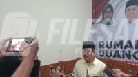 M. Rifai, Ketua Tim Pemenangan Paslon 02 memberikan keterangan resmikepada awak media