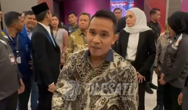 Ryan Adha Tama SP mewakili pasangan YPN-YESS saat meberikan keterangan kepada awak media