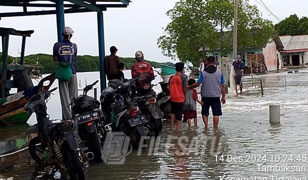 Banjir Rob Landa Tambaksari Karawang