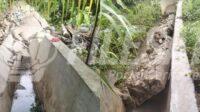 Pembangunan Proyek Siring Di Desa Air Paoh OKU Ambruk Pembangunan Proyek Siring Di Desa Air Paoh OKU Ambruk