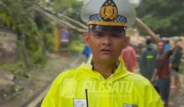 Petugas Polres Ogan Komering OKu