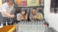 Ratusan Botol Arak yang disita Polsek Ambulu Polres Jember Ratusan Botol Arak yang disita Polsek Ambulu Polres Jember