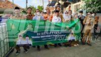 DPRKP Karawang berfoto bersama usai agikan takjil