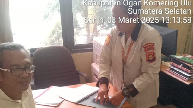 Mukti Ali saat buat laporan di Polres OKU