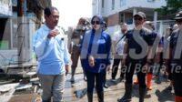 Wakil Bupati Sidoarjo Mimik Idayana saat tinjau lokasi banjir