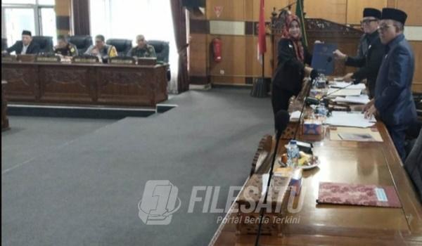 Rapat Pansus DPRD Oku