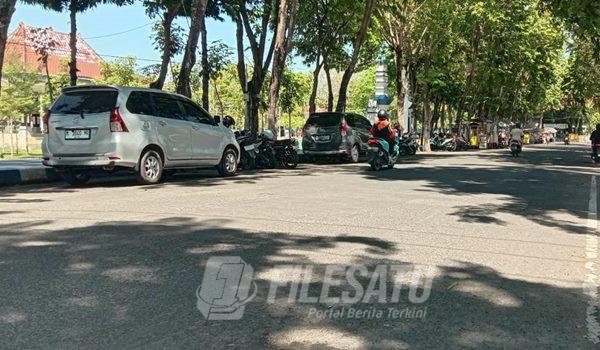 Jalan Alun -alun Trunojoyp Sampang