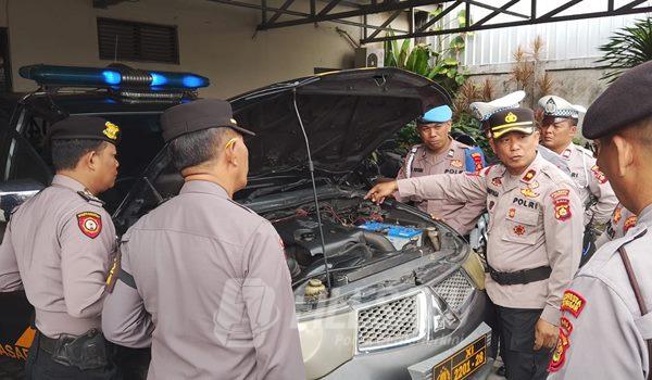 Kapolsek Dentim saat Cek kendaran Dinas