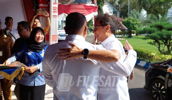 Menkes Budi Gunadi Sadikin Tinjau Kusta di Sampang