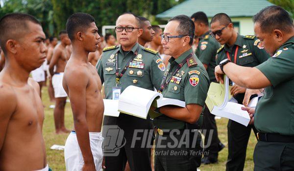 PANGDAM IX Udayana, Mayjen TNI Piek Budyakto,