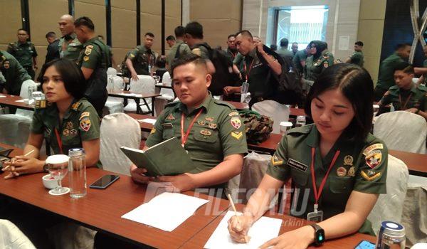 Lettu Chk (K) Kadek Yolanda Zara Octavany, S.H., Sertu Arby Wibowo dan Serda (K) Nabila Kartika Dewi, dinobatkan sebagai Peserta Terbaik