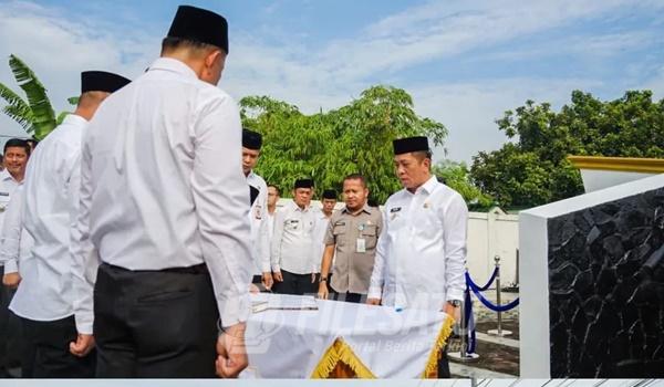 Bupati Karawang saat lantik 9 pejabat di lingkungan Pemda Karawang