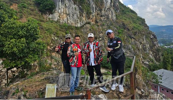 Ketua Mada Jabar saat cek lokasi pengibaran bendera Raksasa
