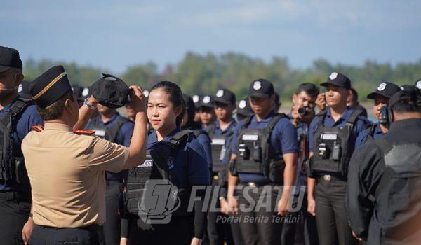 MENTERI  Imigrasi dan Pemasyarakatan, Agus Andrianto, mengukuhkan Satuan Tugas (Satgas) Patroli Imigrasi