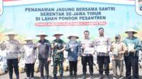 Penanaman Jagung serenta bersama Santri se Jatim