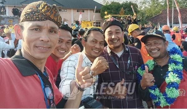 Peserta Carnaval Desa Karya Jaya Kecamatan Sinar Peninjauan