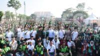 Bupati Subandi berfoto bersama ribuan ojol Bupati Subandi berfoto bersama ribuan ojol