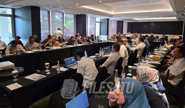 DINAS  Lingkungan Hidup (DLH) Kabupaten Karawang menggelar rapat koordinasi