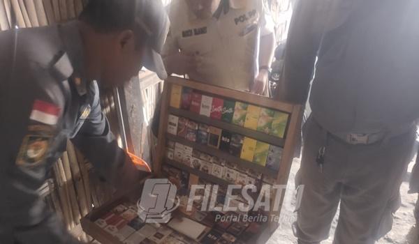 Sinergi Satpol PP dan Bea Cukai Sidoarjo Ungkap Peredaran Ribuan Batang Rokok Ilegal