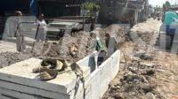 Betonisasi Jalan Kureksari-Kepuhkiriman Waru