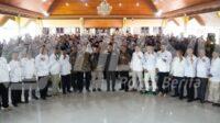 Foto Bersama, Bupati dan Kepala Desa Serta BPD se Kabupaten Sidoarjo Foto Bersama, Bupati dan Kepala Desa Serta BPD se Kabupaten Sidoarjo