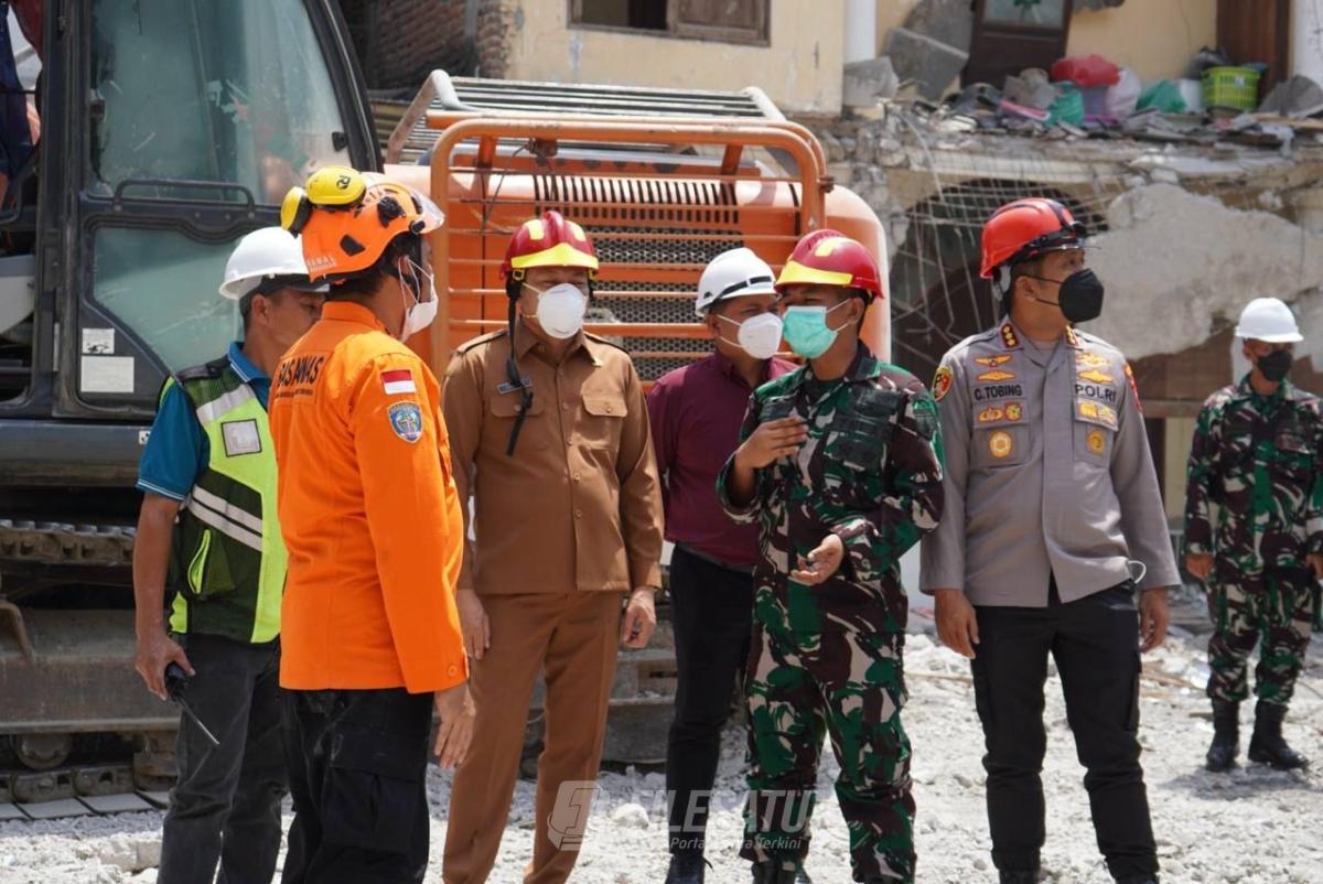 BNPB dan Pemkab Sidoarjo Pastikan Penanganan Darurat Evakuasi Ponpes Al Khoziny Selesai Besok